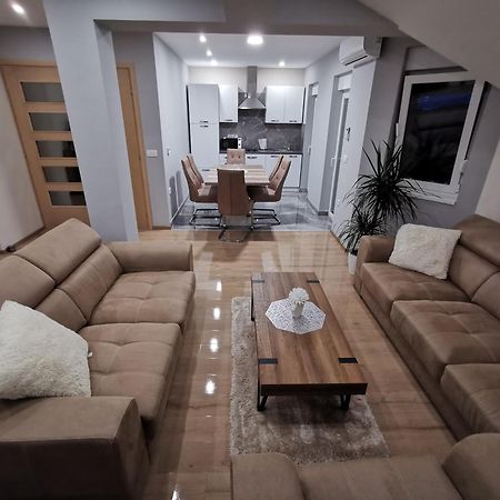 Apartman Bozur **** Satnica Dakovacka Exterior photo