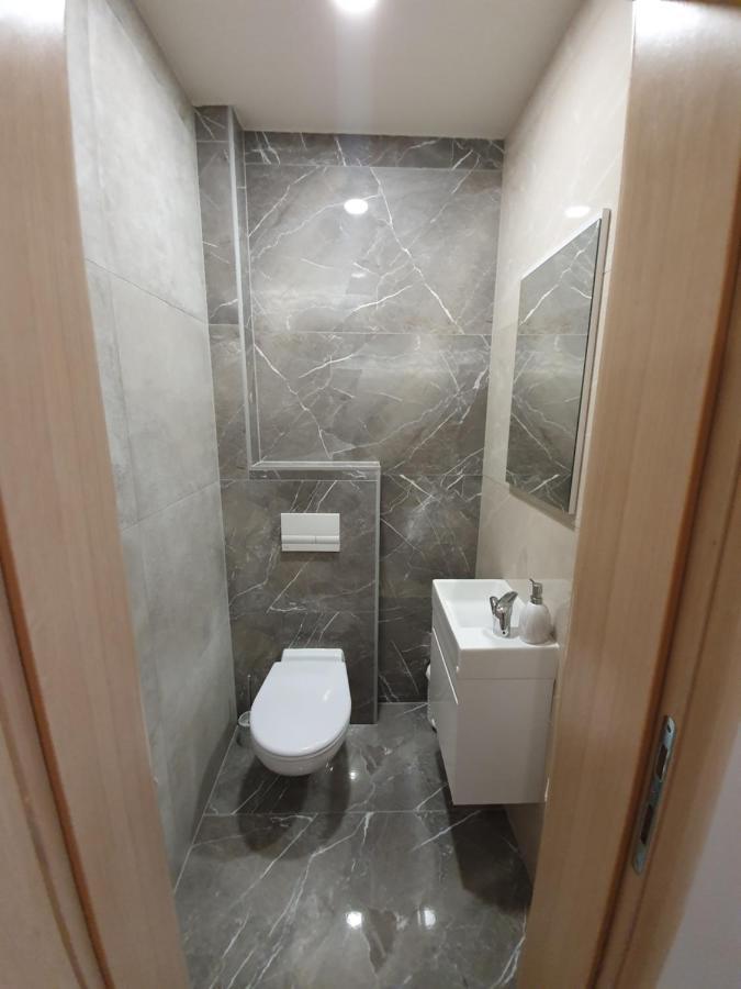 Apartman Bozur **** Satnica Dakovacka Exterior photo