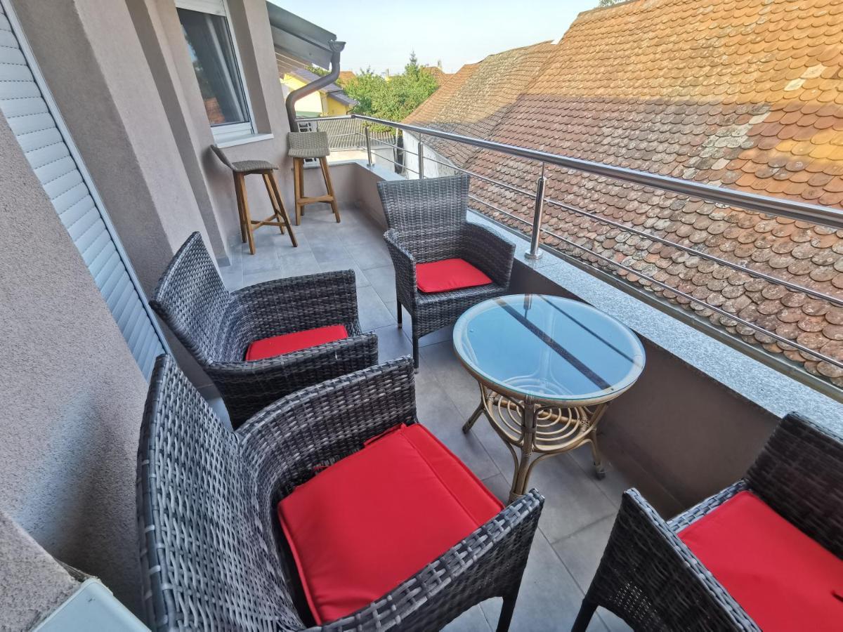 Apartman Bozur **** Satnica Dakovacka Exterior photo