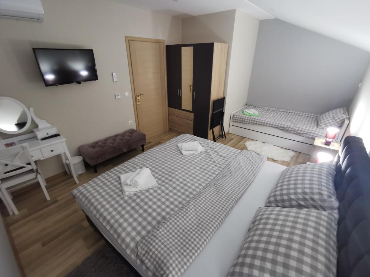Apartman Bozur **** Satnica Dakovacka Exterior photo